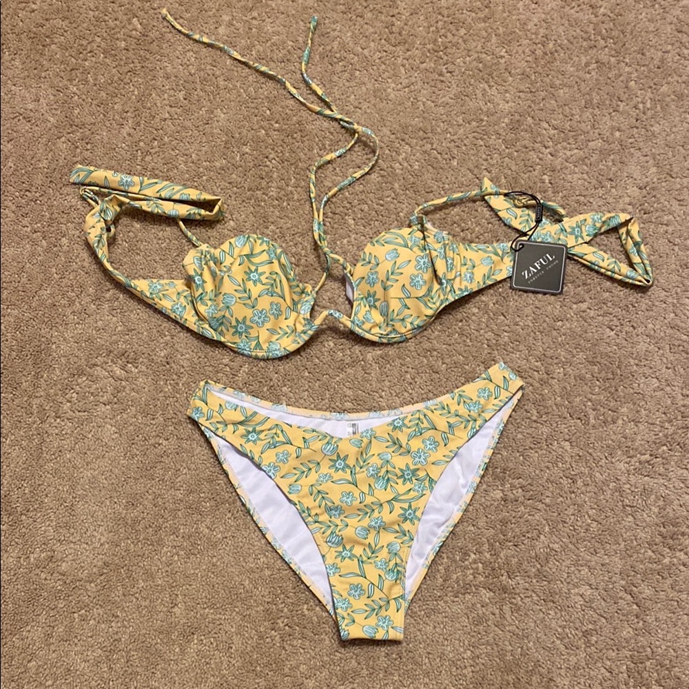 Zaful Yellow Floral Bikini Set
